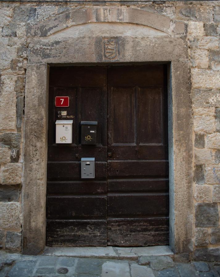 Saint Roch Square Seven פיראן מראה חיצוני תמונה